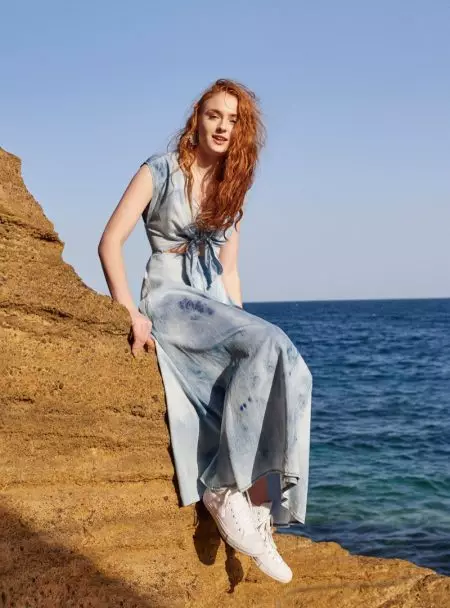 Sophie Turner Stars in ASOS Magazine, Labhraíonn 'X-Men: Apocalypse' Carachtar