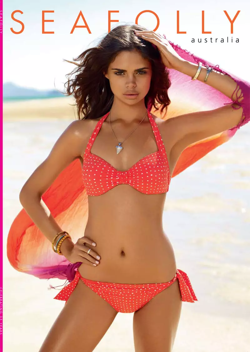 Джессика Харт & Саманта Харрис Макс Дойлның Seafolly Summer 2010 каталогына