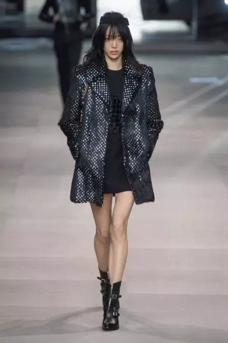 Hedi Slimane wuxuu ku calaamadeeyay Celine Spring 2019