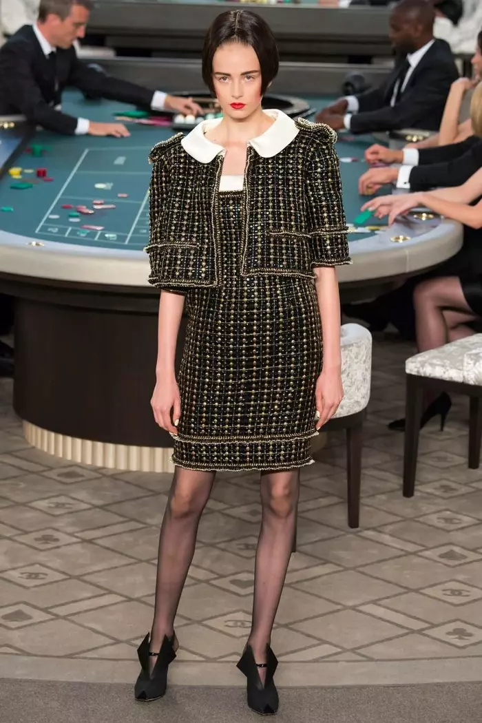 Chanel Fall 2015 Couture: Kasino Luxe