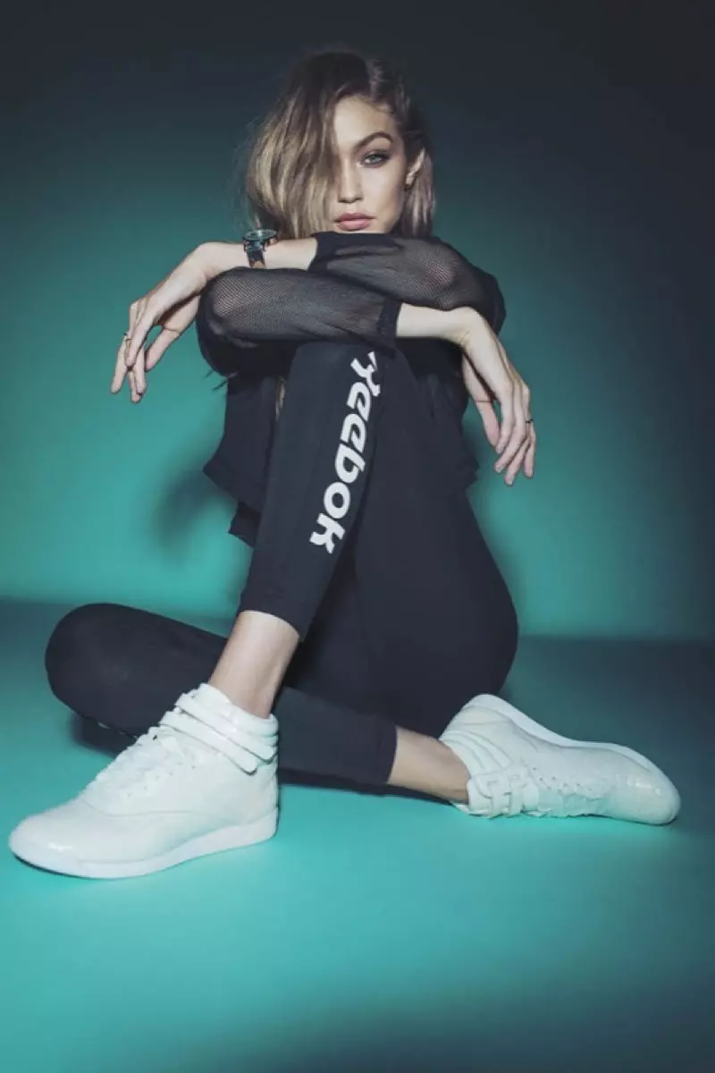 I-Supermodel ye-Gigi Hadid yangaphambili i-Reebok isoloko i-Classic entwasahlobo-ehlobo iphulo le-2018