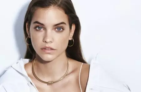 Barbara Palvin Enchants ໃນການໂຄສະນາ Pilgrim Jewellery