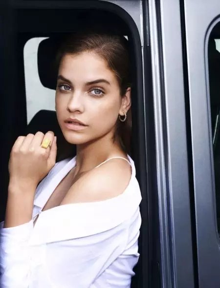 Barbara Palvin Enchant ในแคมเปญอัญมณีผู้แสวงบุญ