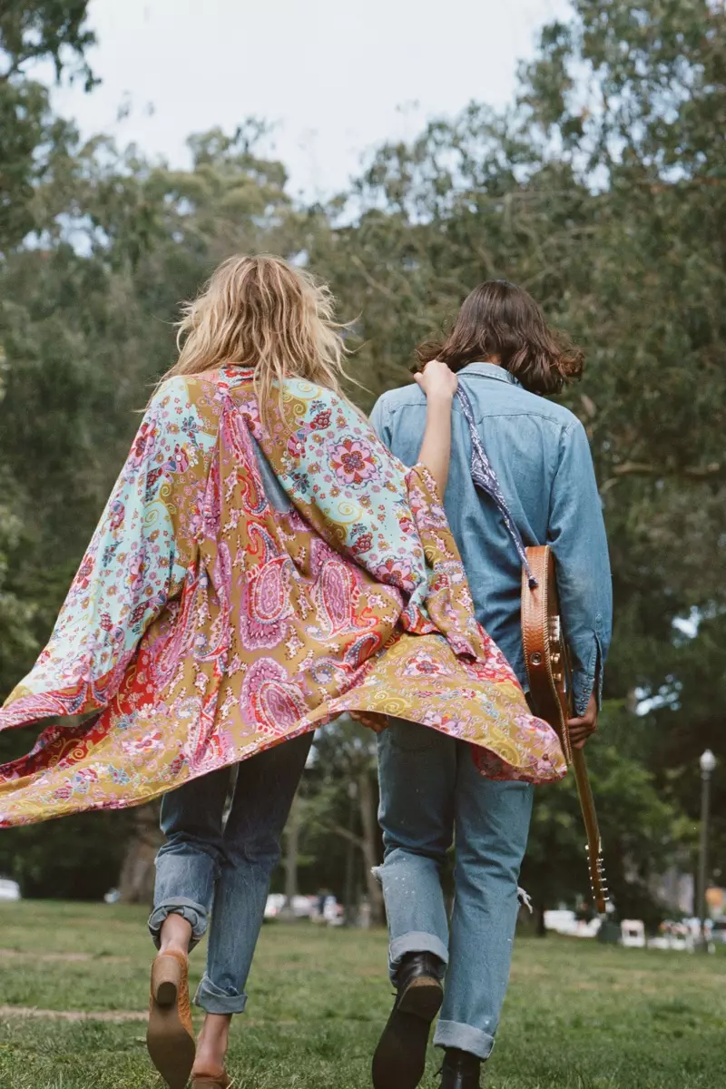 Free People Little Wing Mix Print Kimono i dżinsy Levi's 517 Cropped Boot Cut