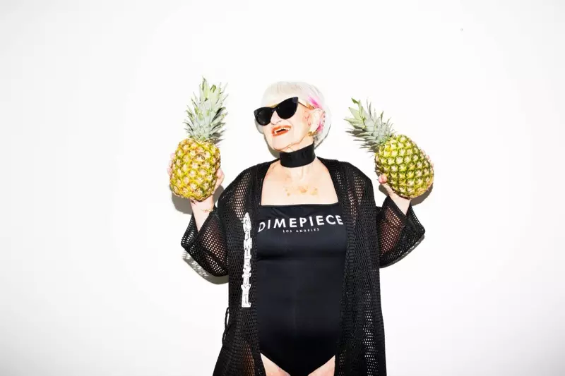 Je 86 jaroj, Instagram Sensation Baddie Winkle Stars en Modo-Kampanjo