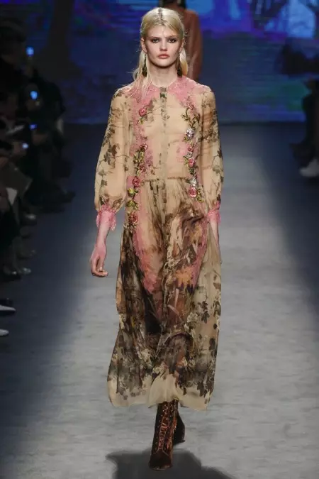 Alberta Ferretti Fall 2016 | Wiki ya Mitindo ya Milan