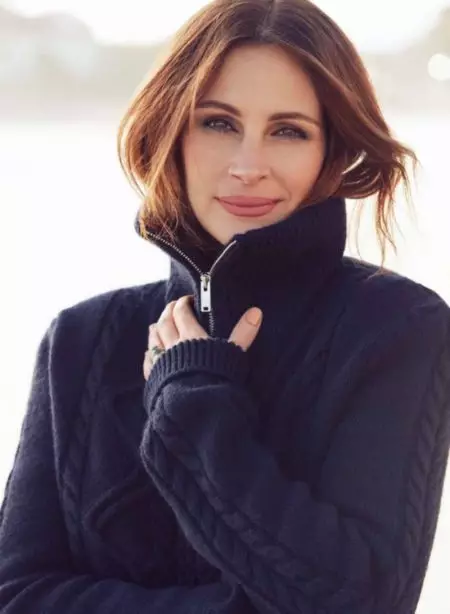 Julia Roberts, ELLE France Shoot için Gülümsüyor