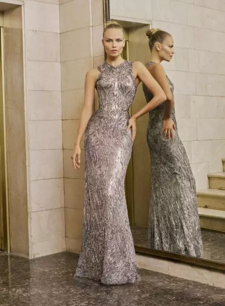 Atelier Versace 2017-يىلى باھاردا Ultra-Glam ئۇسلۇبىنى يەتكۈزدى