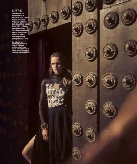 Кармен Педару позира в най-доброто от есента за Harper's Bazaar Испания