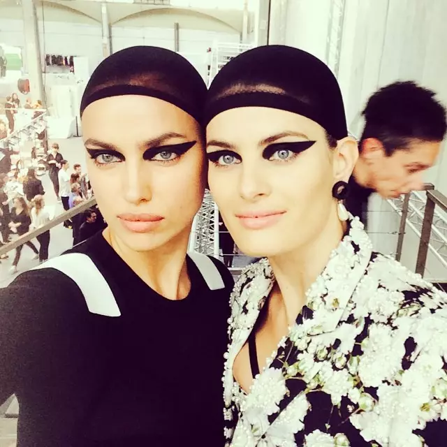 Ирина Шейк в Isabeli Fontana на мужском показе Givenchy весна 2015