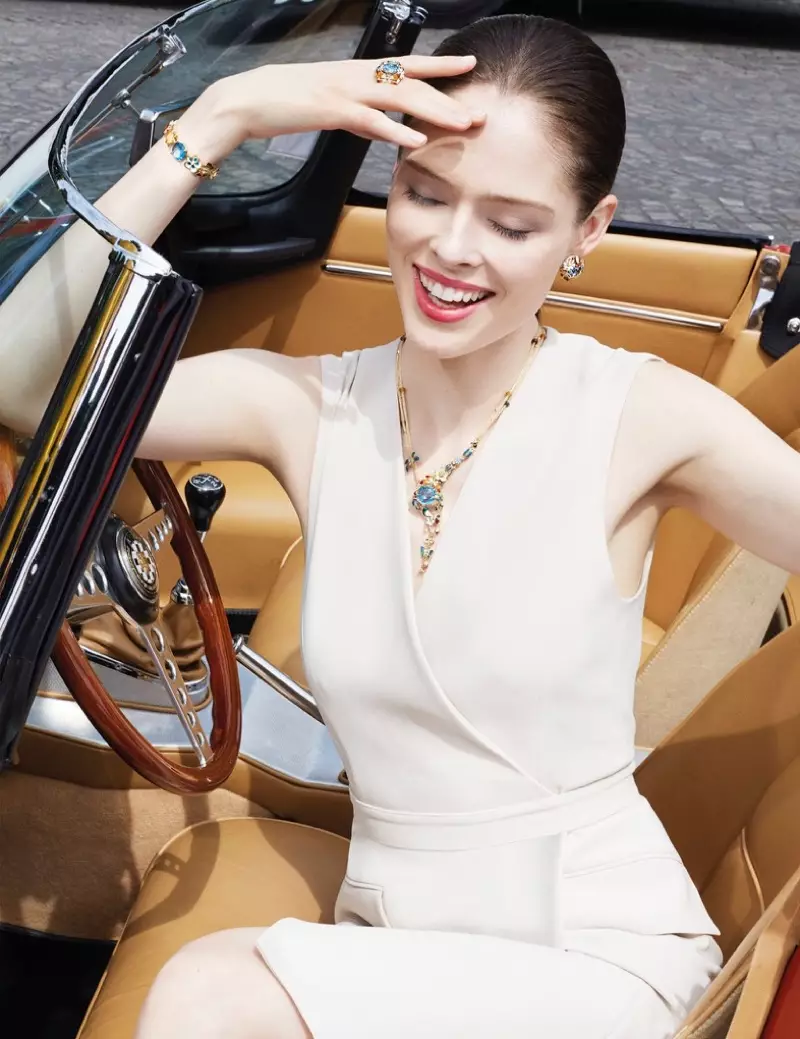 Coco Rocha anomira muParis kuitira Roberto Bravo's 2016-2017 jewelry campaign