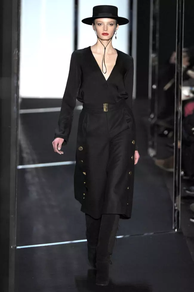 Diane von Furstenberg Fall 2011 | សប្តាហ៍ម៉ូដ New York