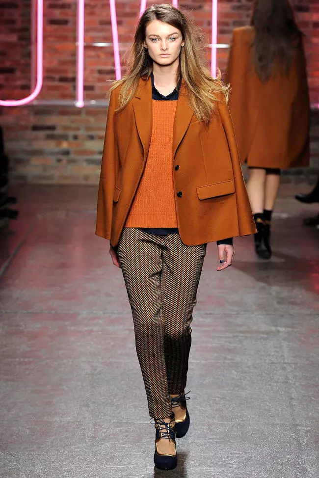 DKNY Musim Gugur 2011 | Minggu Fesyen New York