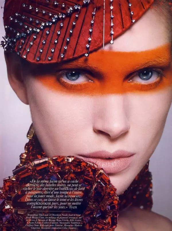 Iselin Steiro פון Tyen פֿאַר Vogue Paris יוני / יולי 2010