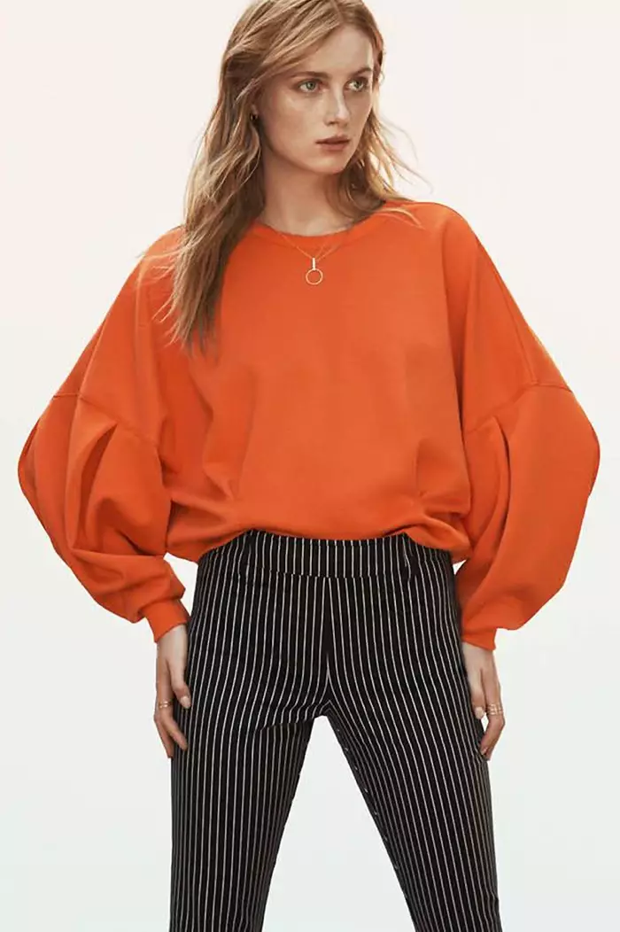 H&M Scuba-Look Top, Stovepipe Pants ug 2-Pack Necklaces