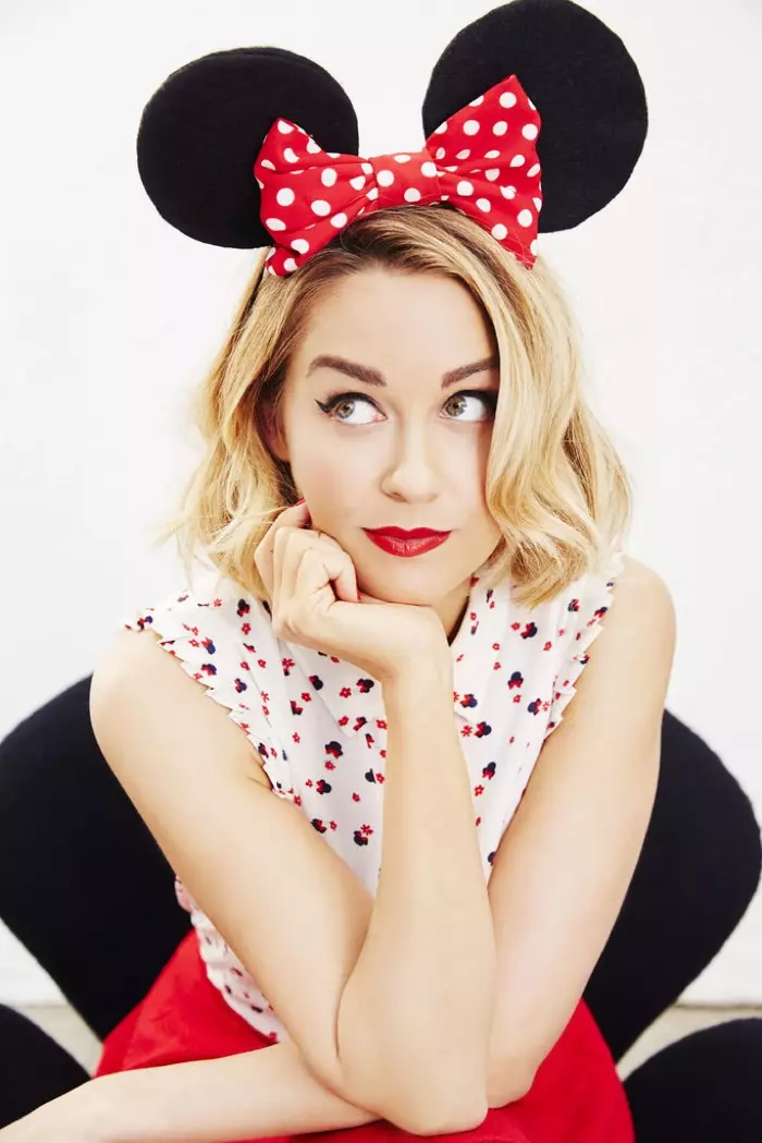 Lauren Conrad o Etsa Pokello ea Minnie Mouse bakeng sa Kohl's