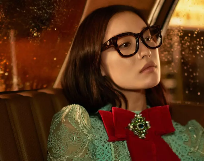 Lîstikvana Çînî Ni Ni di kampanyaya reklamê ya bihara 2017'an a Gucci de cih digire