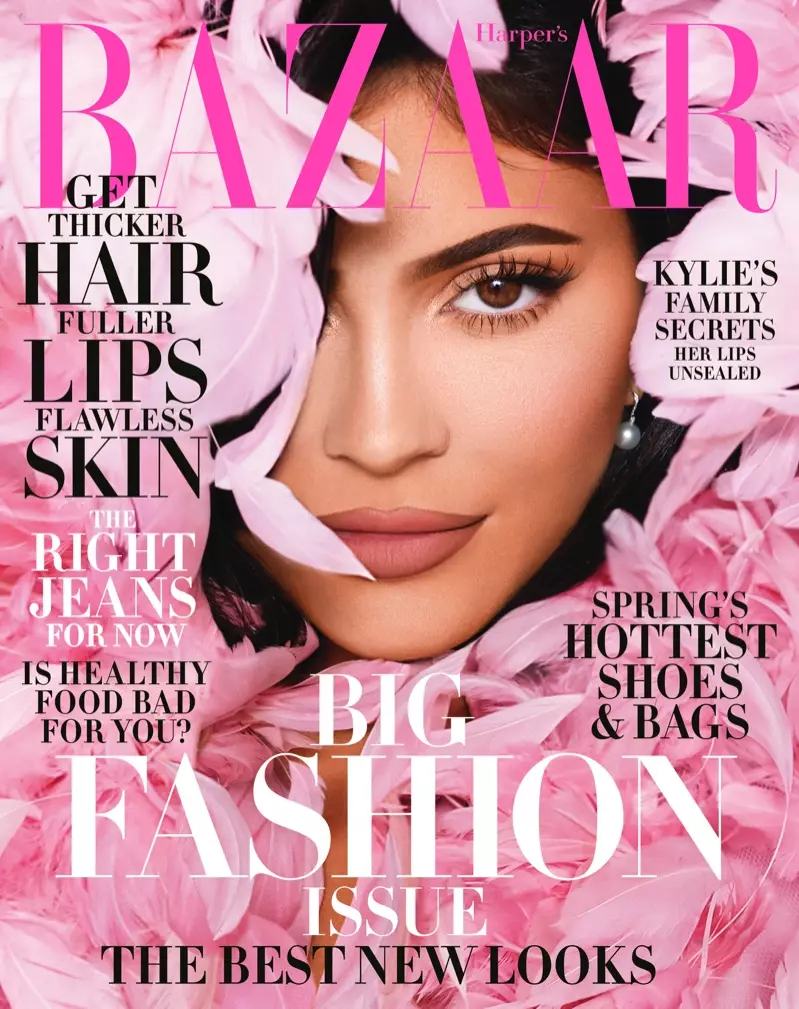 Kylie Jenner Harper 的 Bazaar US 2020 封面照片