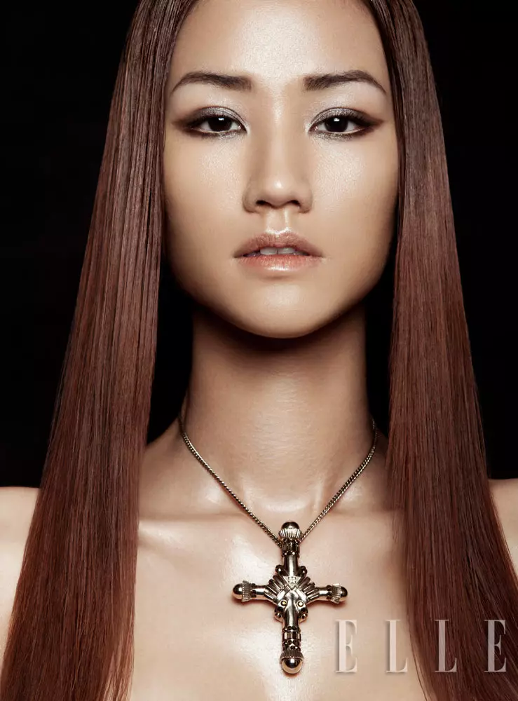 Zhang Jingna „Maya“, skirta „Elle Vietnam“, 2012 m. gegužės mėn