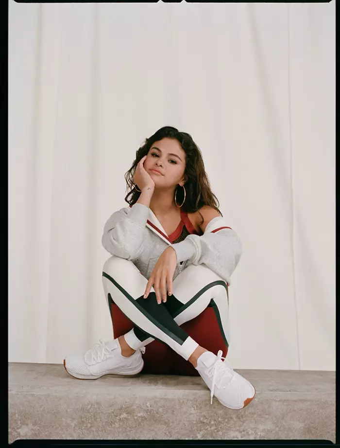 Selena Gomez tus tshiab SG x PUMA Strong Girl kab yuav tsaws rau lub Kaum Ob Hlis 12th