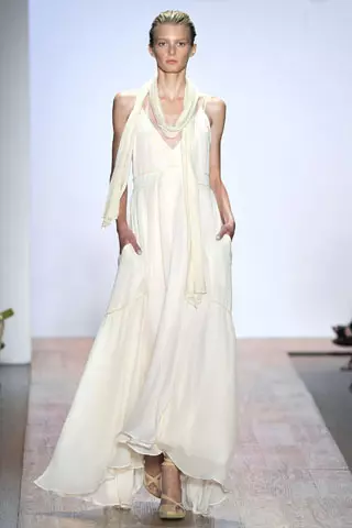 Max Azria jaro 2011 | New York Fashion Week