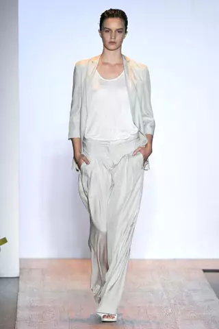 Max Azria Spring 2011 | နယူးယောက်ဖက်ရှင်ရက်သတ္တပတ်