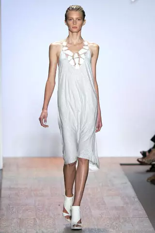 Max Azria Spring 2011 | New York Fashion Week