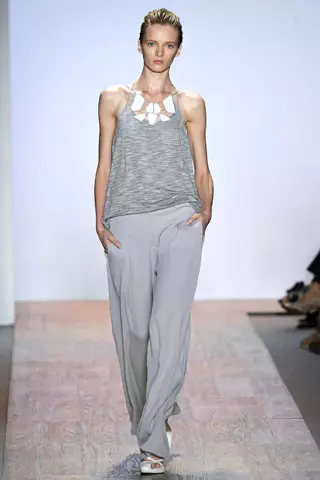 Max Azria Frühjahr 2011 | New Yorker Modewoche