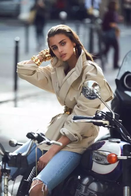 Taylor Hill Smolders yn Alexandre Vauthier's Spring 2017 Kolleksje