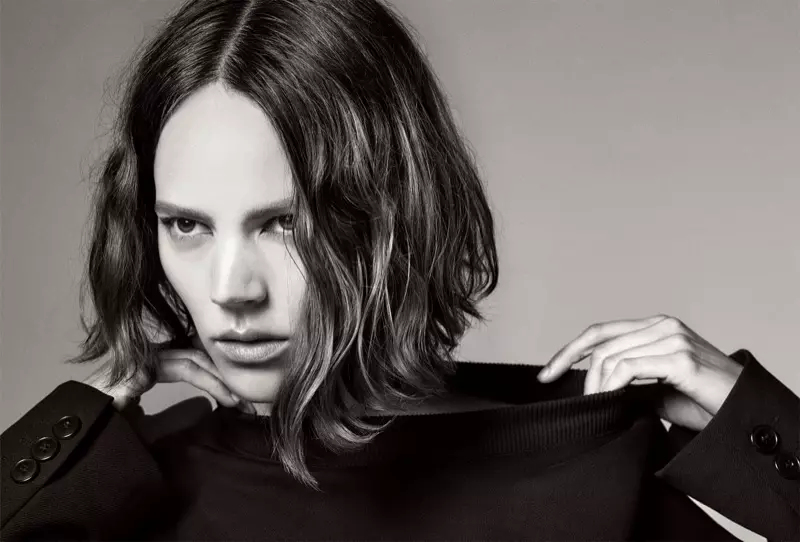 Freja Beha Erichsen speel in Zara Punk 2.0 herfs-winter 2019-hoofartikel