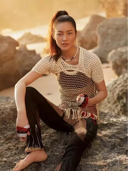 Liu Wen 90s හි වෙරළ තීරයට පහර දෙයි ELLE චීනය සඳහා ආනුභාව ලත් විලාසිතා