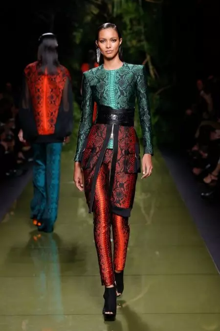 “Balmain” 2017-nji ýylyň bahary üçin has ýumşak tarapyny görkezýär