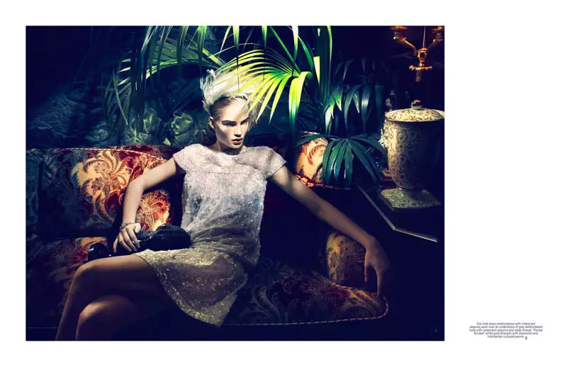 U-Isabel Scholten unxibe iChanel Couture kwi-L'Officiel yaseSingapore umba weminyaka esixhenxe