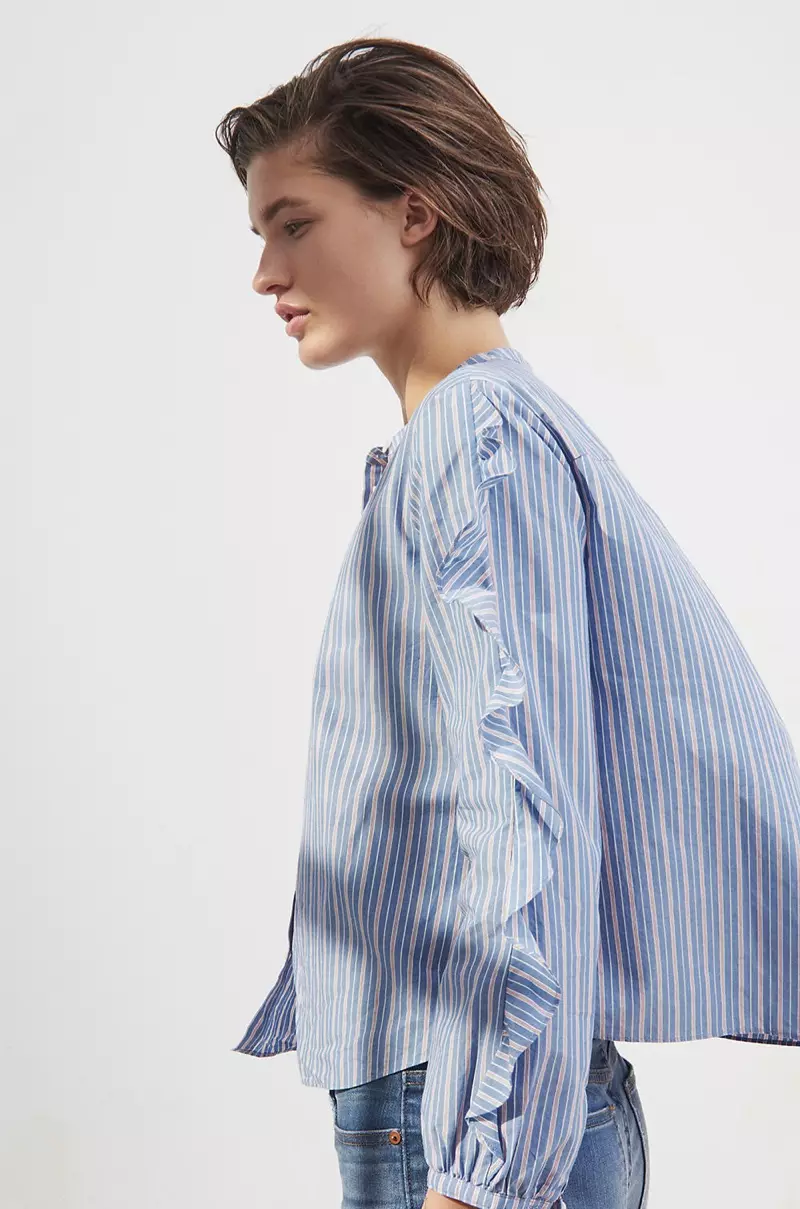 Madewell Striped Frill-sleeve شرٽ ۽ ڪيلي ڊيمي بوٽ جينس: ڊسٽرڪٽ-هيم ايڊيشن