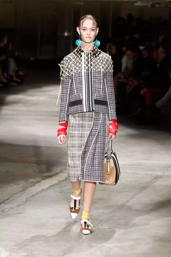 Prada Frühjahr 2016 | Mailänder Modewoche