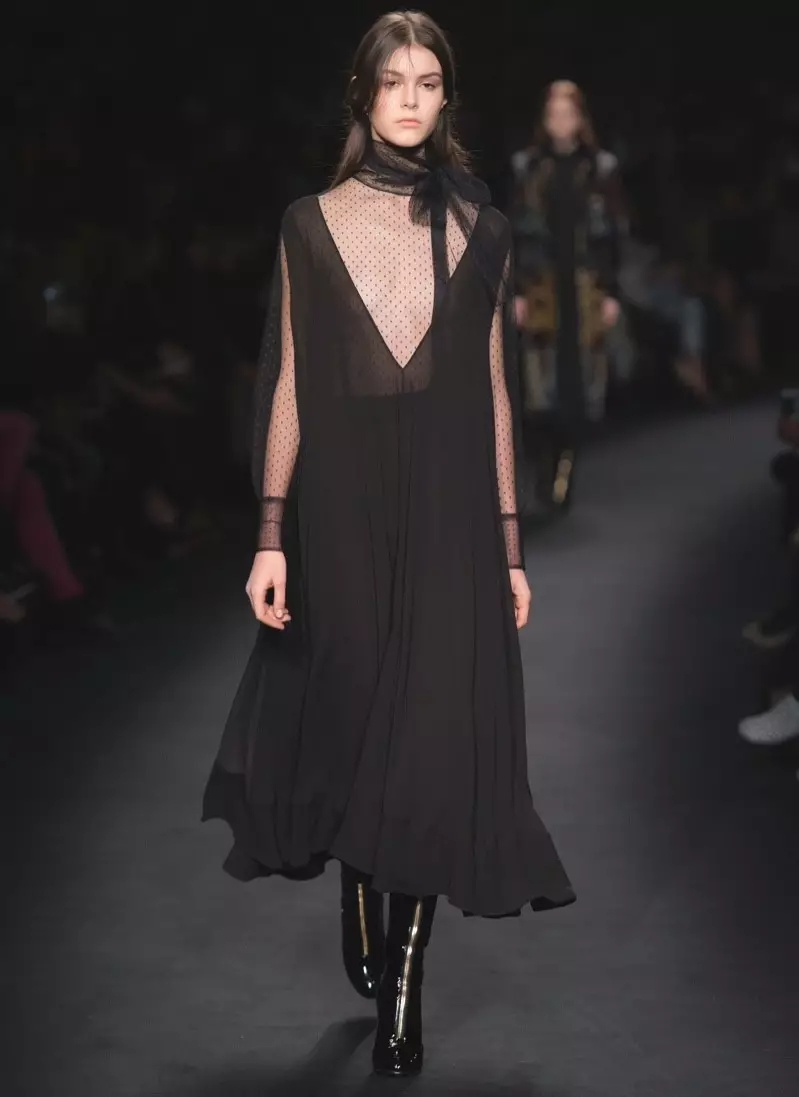 Valentino աշուն/ձմեռ 2015թ