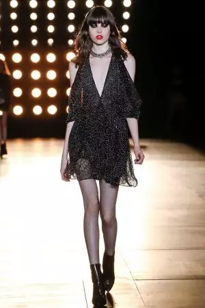 Ikanni Rẹ Inner Rock & Roll Princess pẹlu Saint Laurent