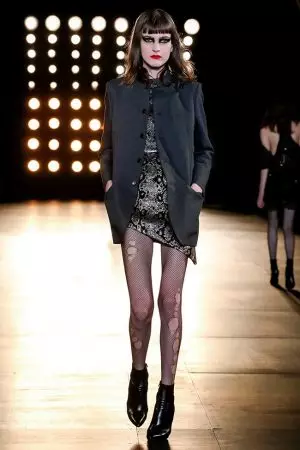 Ikanni Rẹ Inner Rock & Roll Princess pẹlu Saint Laurent