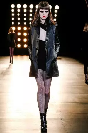 Canalizza la tua principessa del rock & roll interiore con Saint Laurent