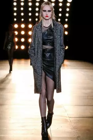 Ikanni Rẹ Inner Rock & Roll Princess pẹlu Saint Laurent