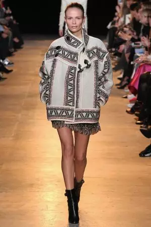 Isabel Marant Yana Haɗa Tsawon Tsaguwa tare da Boxy Sweaters don Fall 2015