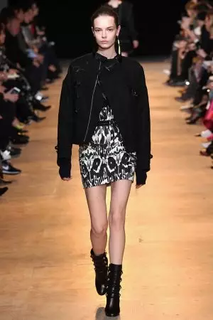 Isabel Marant Awiriwa M'chiuno Chapamwamba Amawoneka ndi Zovala za Boxy za Fall 2015