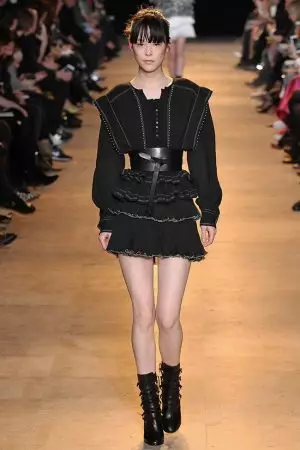 Isabel Marant Yana Haɗa Tsawon Tsaguwa tare da Boxy Sweaters don Fall 2015