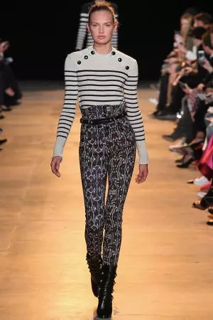 Isabel Marant abbina look a vita alta con maglioni boxy per l'autunno 2015