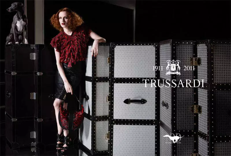 Kampaň Trussardi 1911 na jar 2011 | Karen Elson od Milana Vukmiroviča