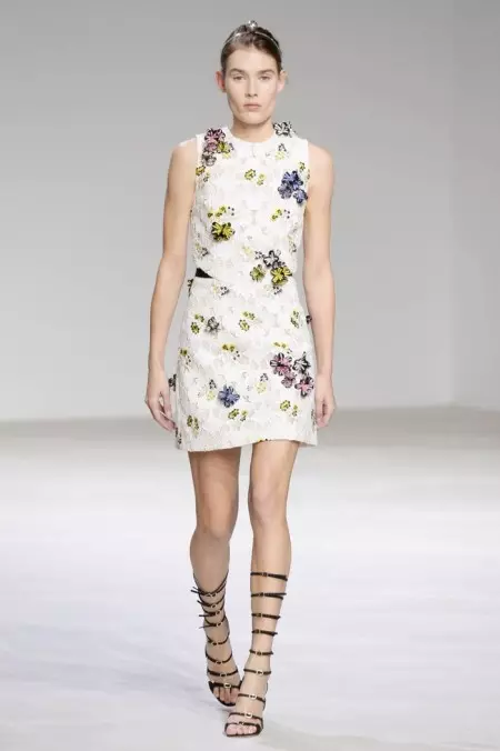 Giambattista Valli yn Cofleidio Blodau ar gyfer Couture Gwanwyn 2016