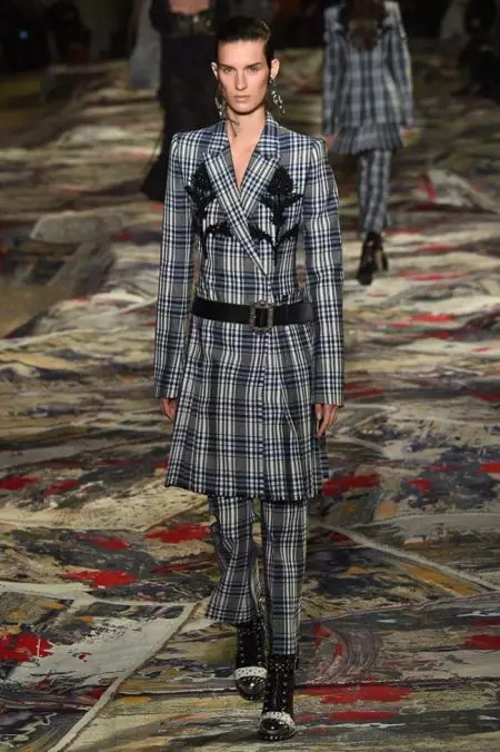 Alexander McQueen Ji bo Bihara 2017 Serdana Giravên Shetland dike