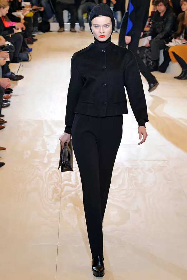 Jil Sander Fall 2011 | မီလန်ဖက်ရှင်ရက်သတ္တပတ်