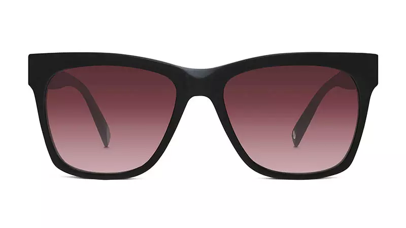 عینک آفتابی Warby Parker x Justin Timberlake Wave III در Jet Black Matte 95 دلار