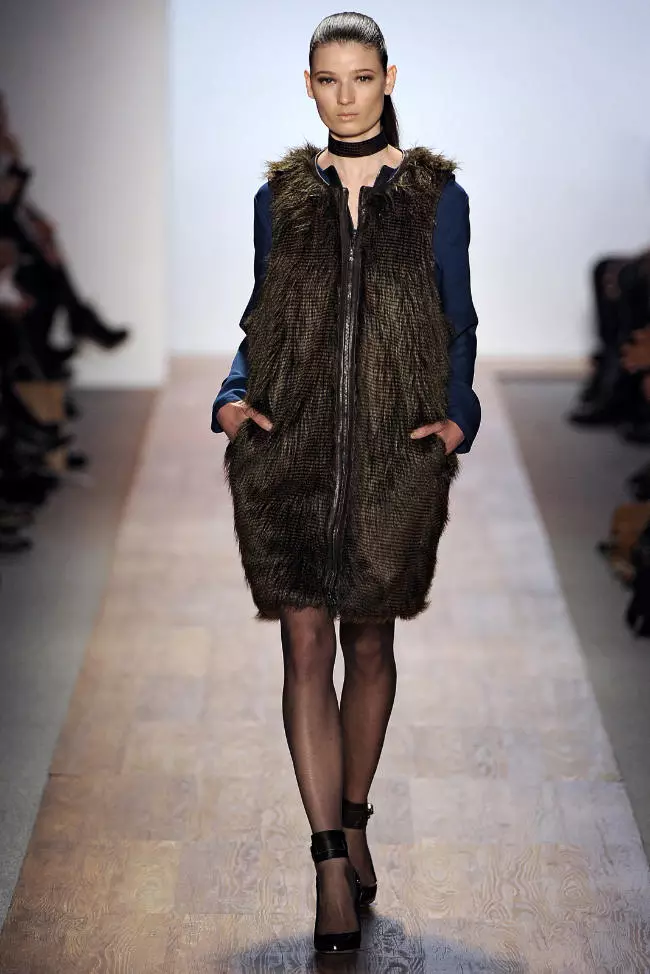 Max Azria Fall 2011 | New York Fashion Week